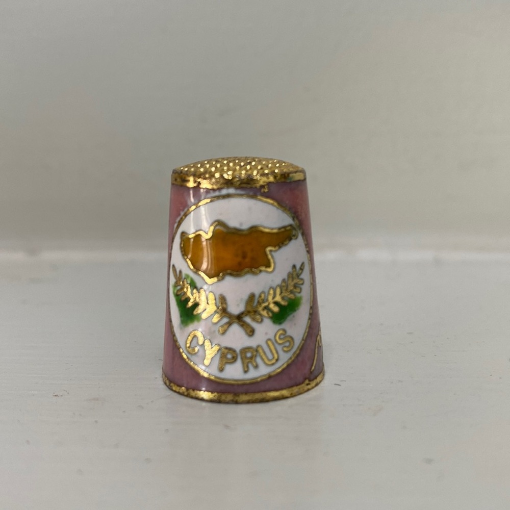 Beautiful vintage cloisonné enamel thimble from Cyprus